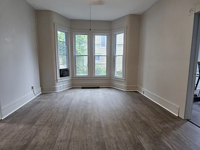 11 E Washington St #101 — Photo 4