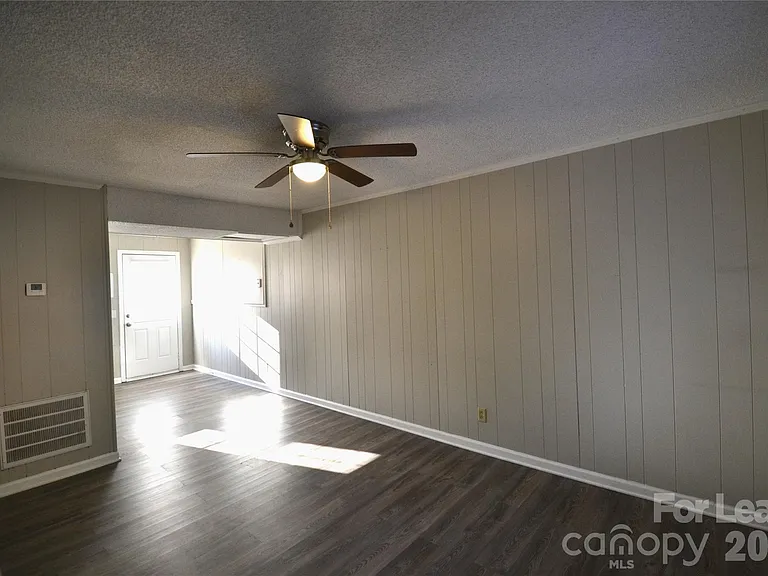 120 Ethel Dr #9 — Photo 2