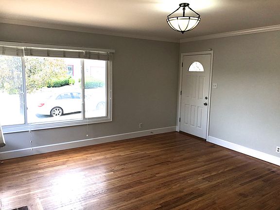 5th image of 460 Evergreen Dr #0