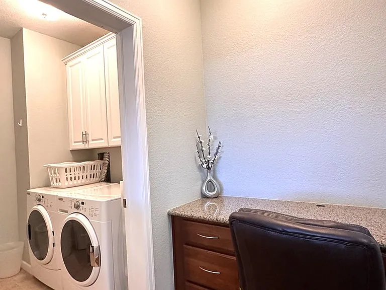 7865 Vallagio Ln #303 — Photo 23