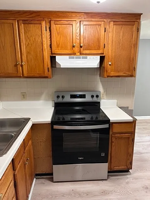 2 bed, 1.0 bath, $1,400 — Photo 4