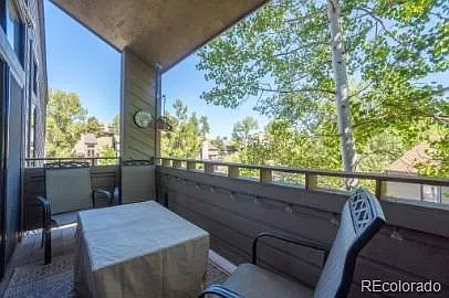3 bed, 3.0 bath, 1541 sqft, $3,125 — Photo 3