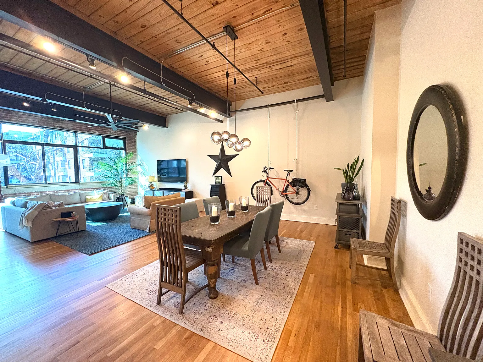 1 bed, 1583 sqft, $3,000 — Photo 4