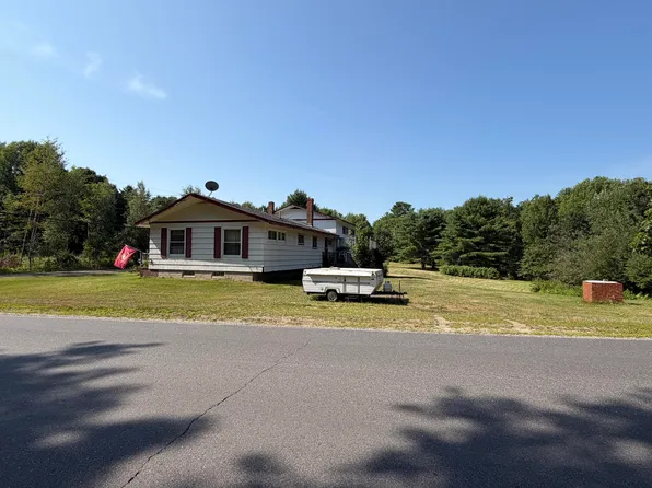 1 County Road, Greene, ME 04236