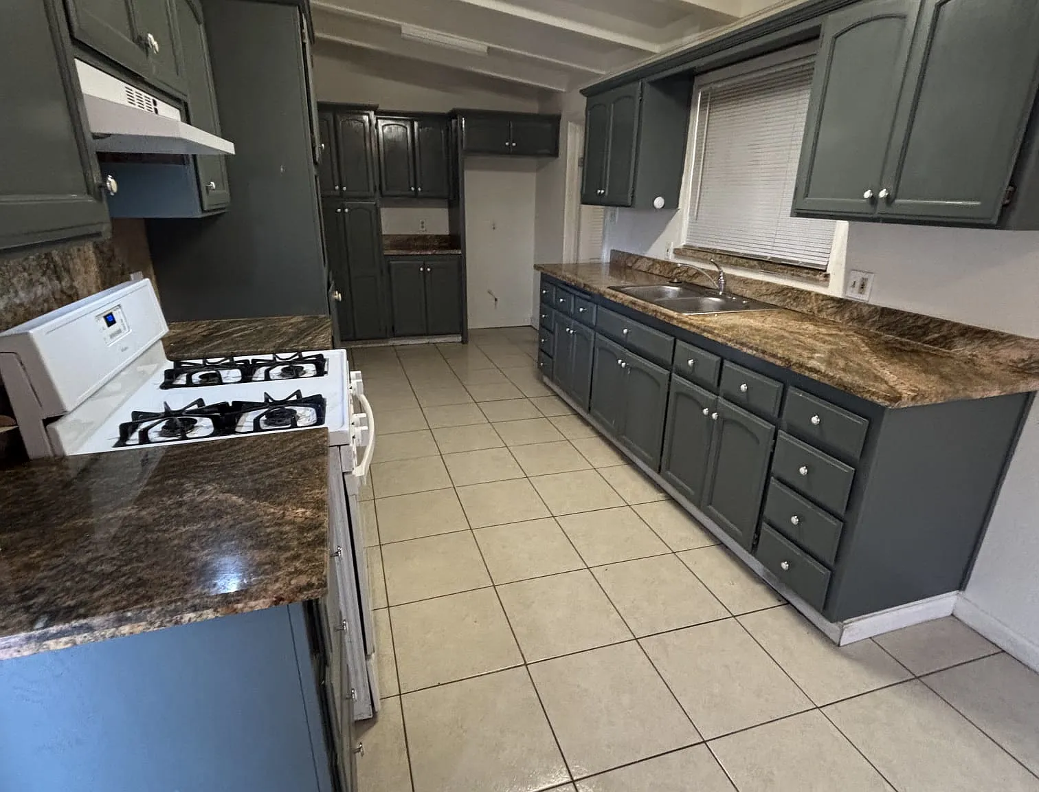 4 bed, 1449 sqft, $2,495 — Photo 1
