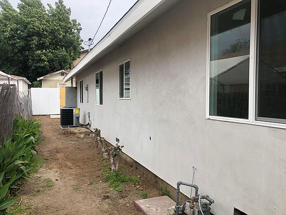 3rd image of 222 N 1st St