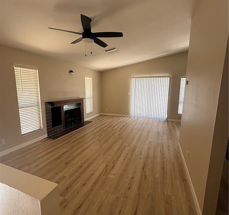 2nd image of 1302 Georgia Ave APT B