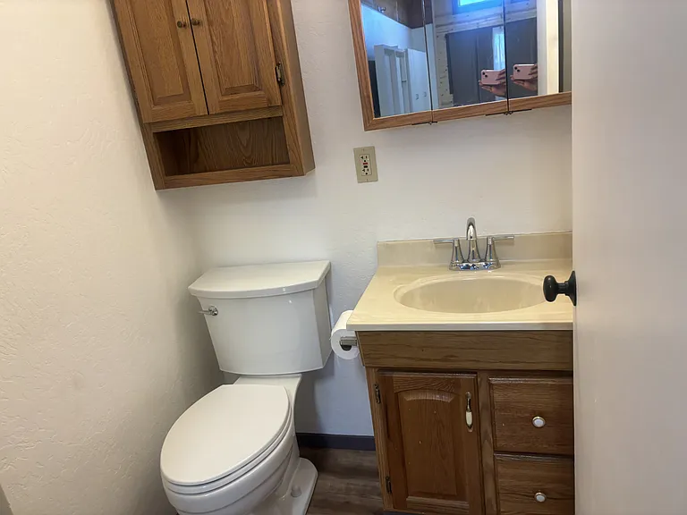 310 W Lupton St — Photo 13