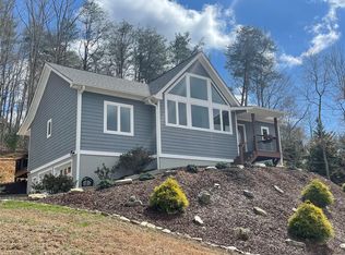 37 Creek Run Rd, Candler, NC 28715