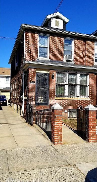 2nd image of 3719 Foster Ave