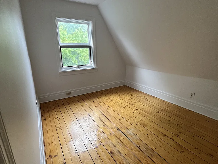 301 Wilbrod St #7 — Photo 16