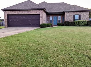 12 Shelton Ln, Deatsville, AL 36022