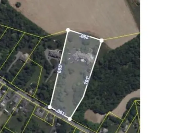 480 Jacobsburg Rd, Nazareth, PA 18064