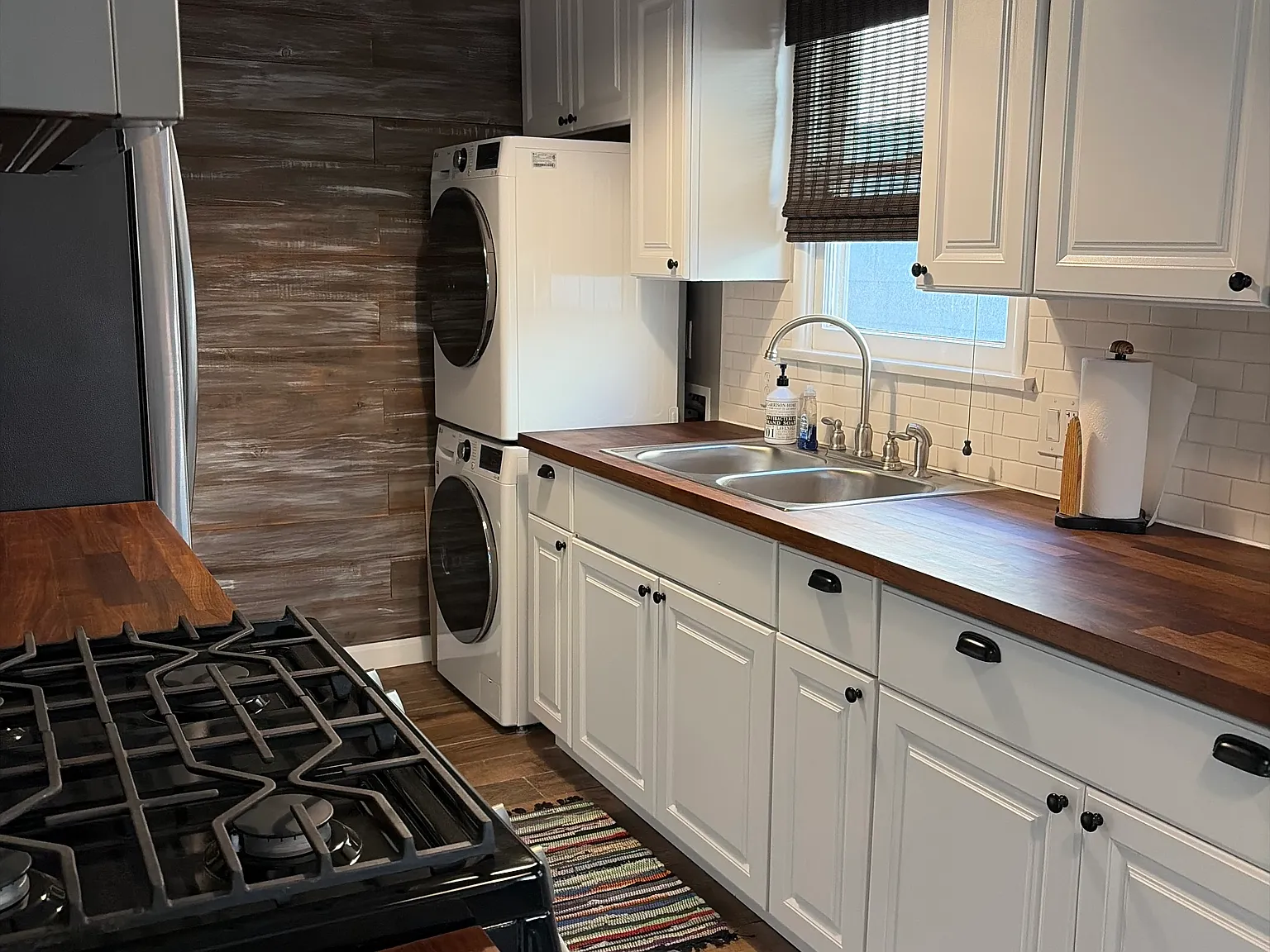 3 bed, 975 sqft, $3,200 — Photo 3