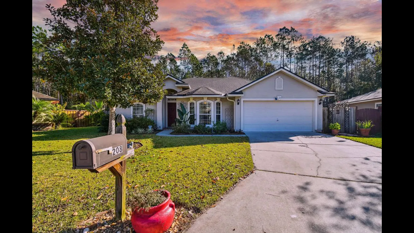 3 bed, 1894 sqft, $2,200 — Photo 3