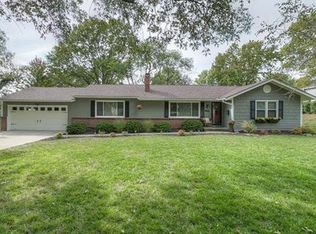 9922 Mercier St, Kansas City, MO 64114