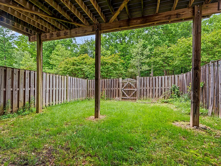 23215 Tradewind Dr — Photo 32