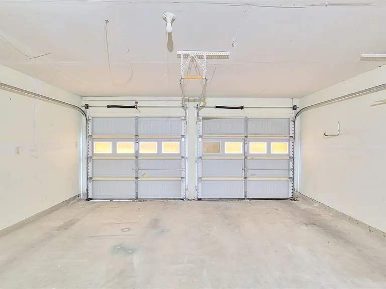 2807 Firecrest Dr — Photo 4