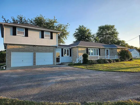 518 E Lancaster Rd, West Salem, IL 62476