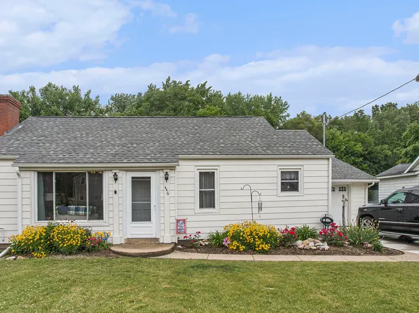 446 W Burr Oak St, Centreville, MI 49032