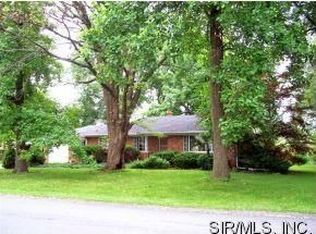 218 Circle Dr, Edwardsville, IL 62025