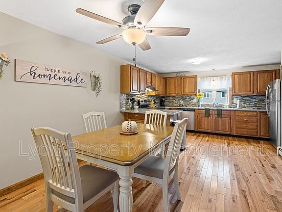 2nd image of 29 Primrose Ln Unit 6C