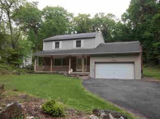 4 Pam Ln, Poughkeepsie, NY 12601