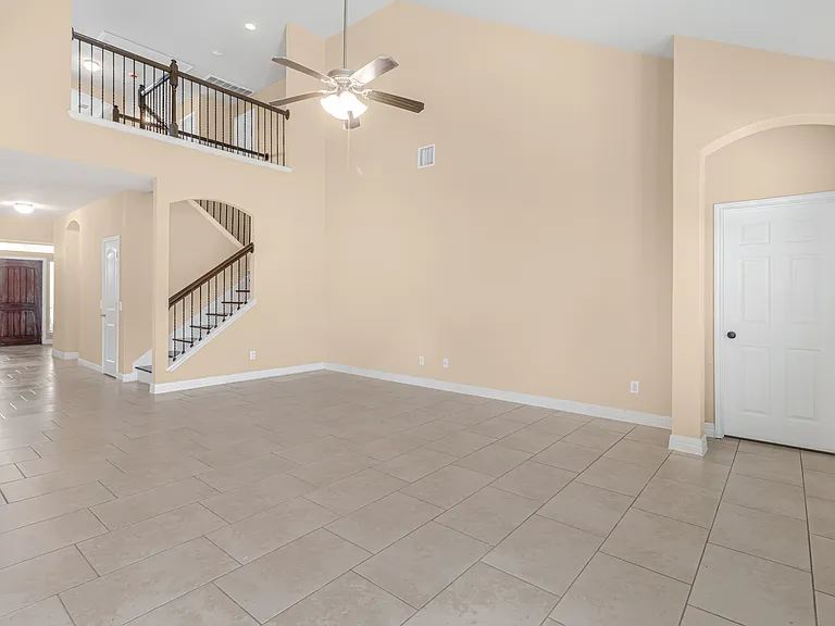 5488 Devonwood St — Photo 6