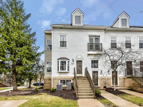 1157 Freesia Ct, Ann Arbor, MI 48105