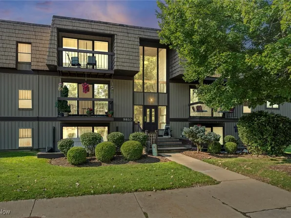 9810 Cove Dr Unit 16H, North Royalton, OH 44133