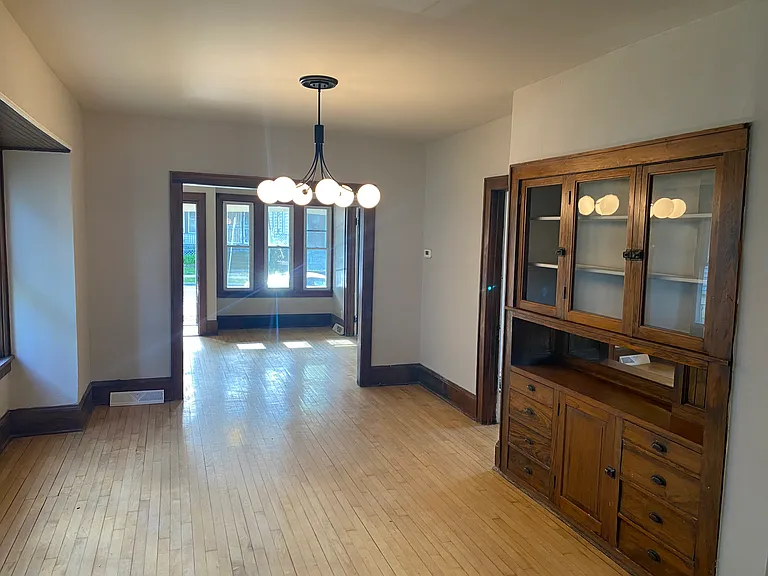 2436 N Fratney St #2436 — Photo 4
