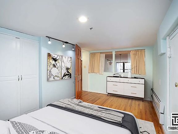 5th image of 395 Smith St #1L
