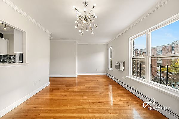 1st image of 353 Clifton Pl #2