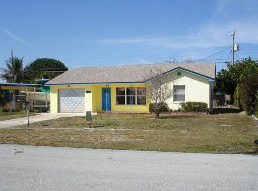 2nd image of 1965 Circle Dr