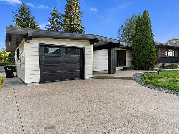 3rd image of 23 Gillingham Cres
