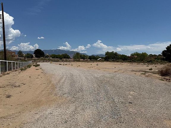 2nd image of 206 Tres Amigos Ct NE