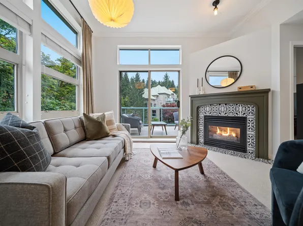 301 Maude Rd #409, Pt Moody, BC V3H 5B1
