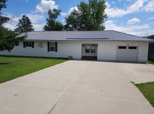 100 12th St, Evart, MI