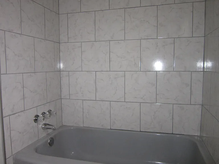 521 Greencastle Ln — Photo 12