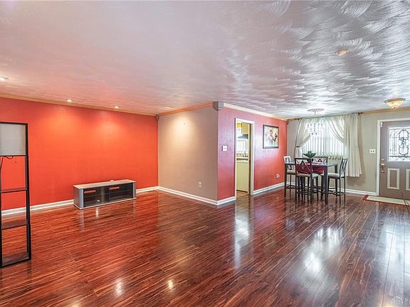4th image of 304 Palmwood Dr