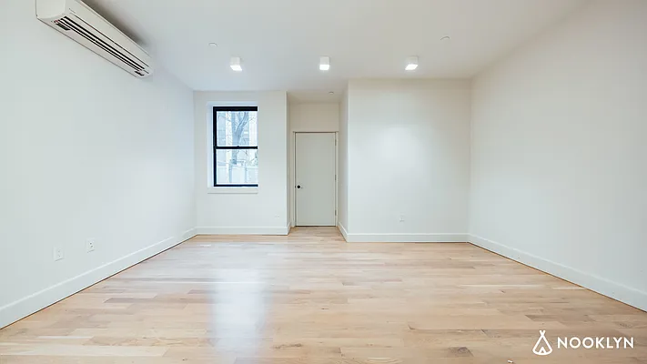 Rented by Nooklyn NYC LLC | media 71