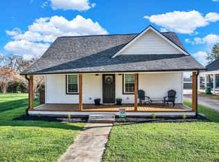 315 E Jefferies St, Gaffney, SC 29340