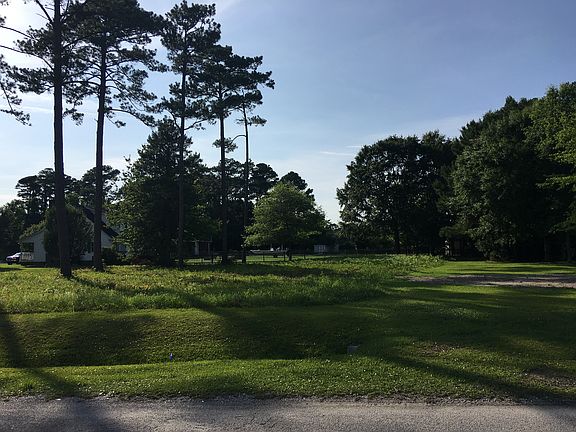 3rd image of 118 Tiffany Way