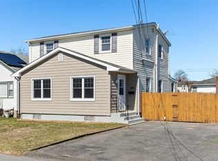 184 Dallas Street, Lindenhurst, NY