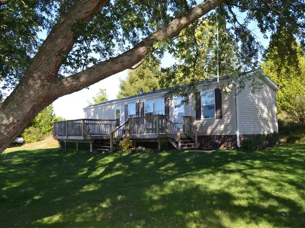 2018 S Advance Rd, East Jordan, MI 49727