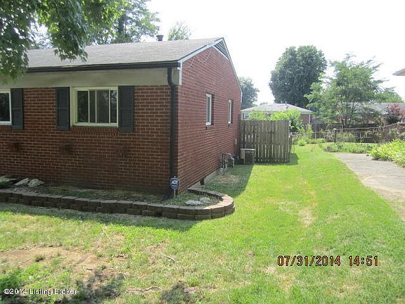 3rd image of 9808 East Ave