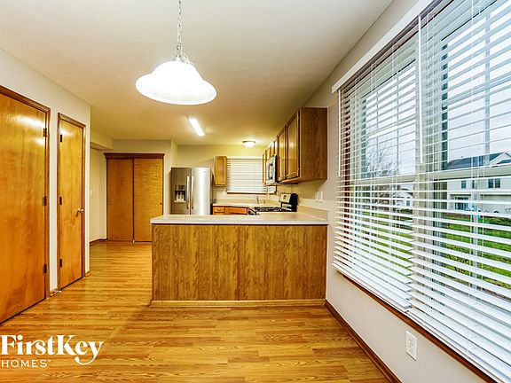 4th image of 7352 Lavender Ln