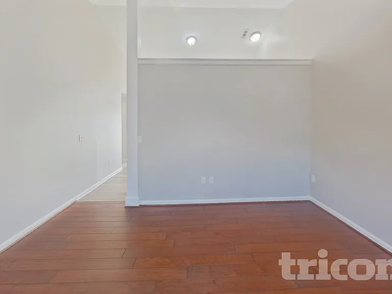 519 Barn Swallow Dr — Photo 3