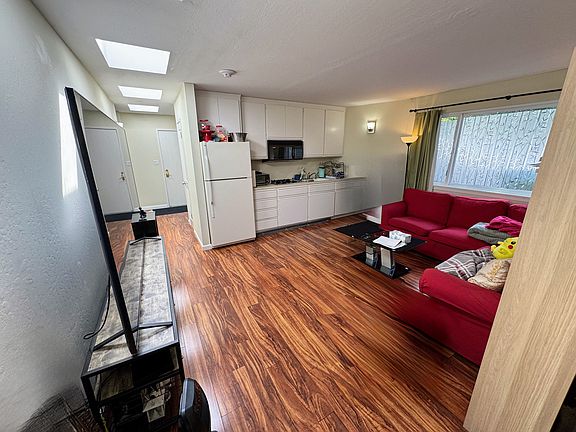 Living Room - Kitchenette
