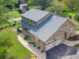 2090 Hilltop Rd, Bethlehem, PA 18015